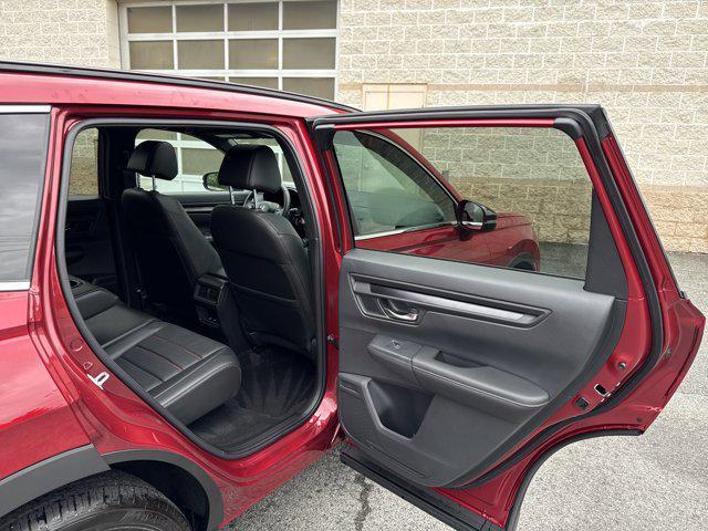Photo of 2025 Radiant Red Metallic Honda CR-V Hybrid