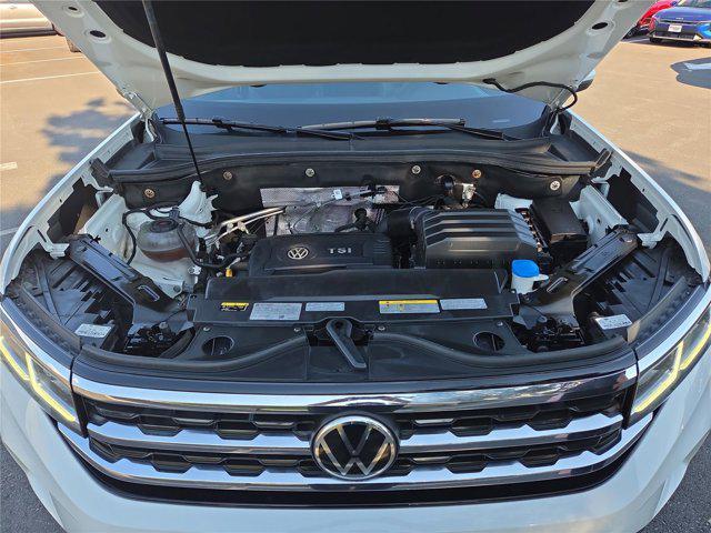 Photo of 2022 Pure White Volkswagen Atlas