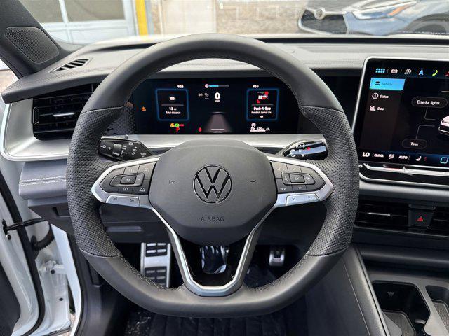 Photo of 2025 White Volkswagen Tiguan