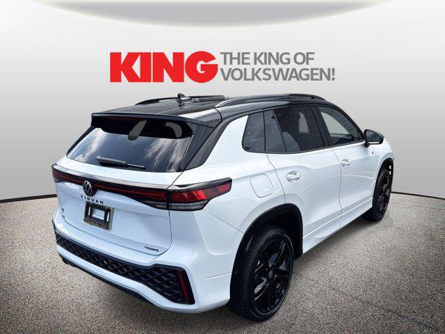 Photo of 2025 White Volkswagen Tiguan