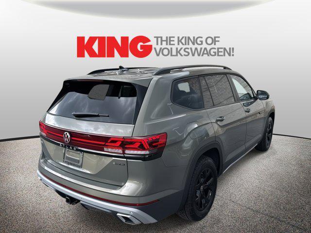 Photo of 2025 Avocado Green Pearl Volkswagen Atlas