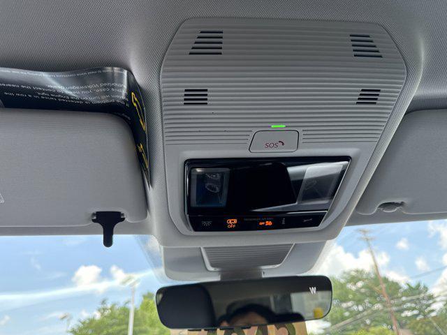 Photo of 2025 Pyrite Silver Metallic Volkswagen Tiguan