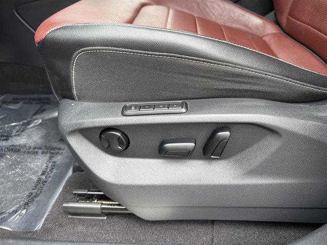 Photo of 2022 Pure Gray Volkswagen Atlas Cross Sport