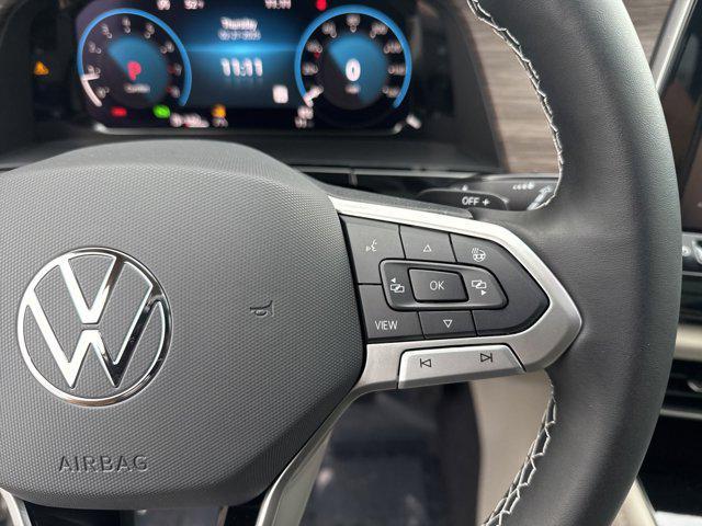 Photo of 2025 Avocado Green Pearl Volkswagen Atlas