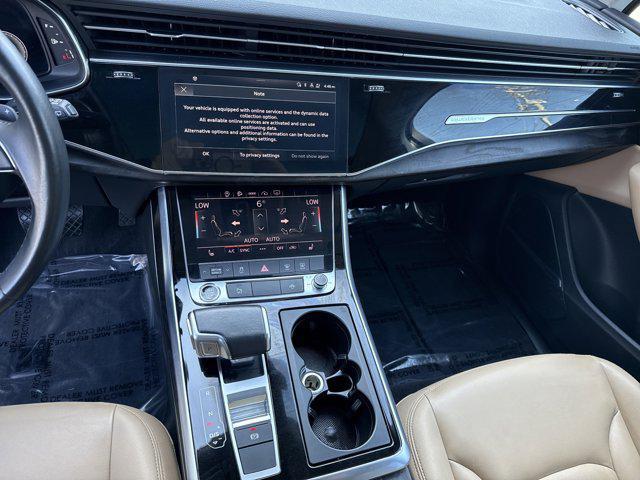 Photo of 2022 Navarra Blue Metallic Audi Q7