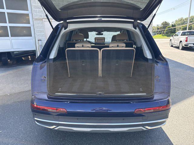 Photo of 2022 Navarra Blue Metallic Audi Q7