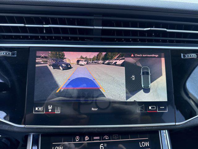Photo of 2022 Navarra Blue Metallic Audi Q7