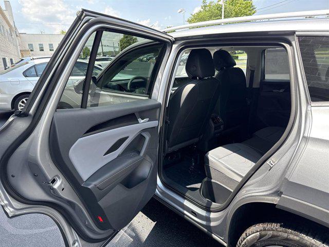 Photo of 2025 Pyrite Silver Metallic Volkswagen Tiguan