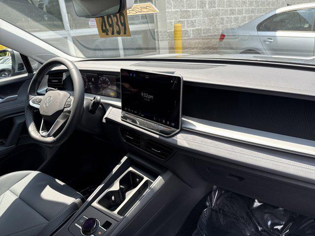 Photo of 2025 Pyrite Silver Metallic Volkswagen Tiguan