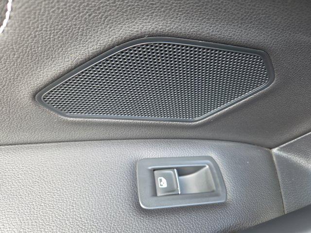 Photo of 2022 Kings Red Metallic Volkswagen Tiguan