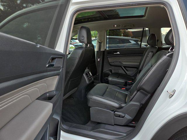 Photo of 2022 Pure White Volkswagen Atlas
