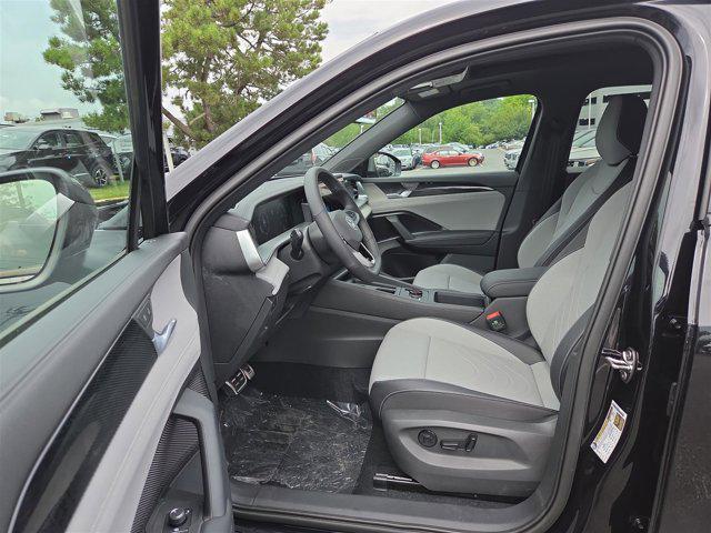 Photo of 2025 Deep Black Pearl Volkswagen Tiguan