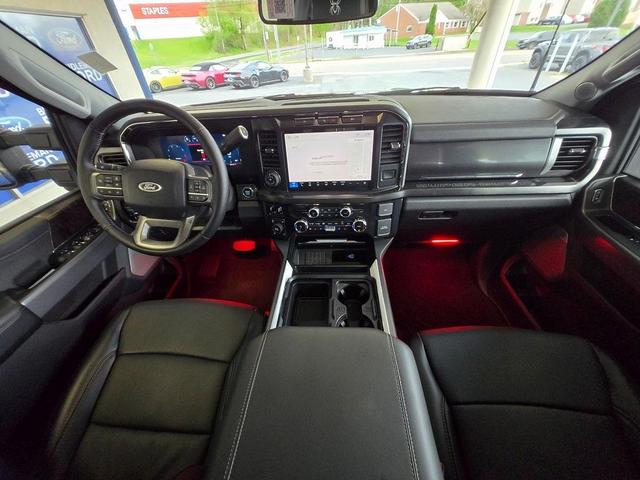 Photo of 2024 Agate Black Metallic Ford F-250