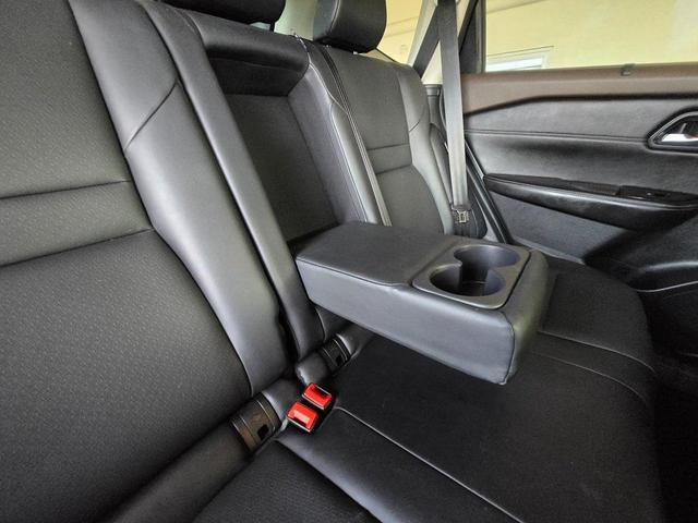 Photo of 2022 Super Black Nissan Rogue