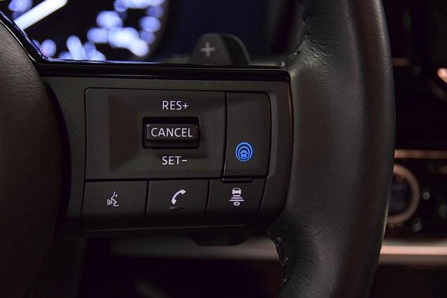 Photo of 2023 Obsidian Green Nissan Pathfinder