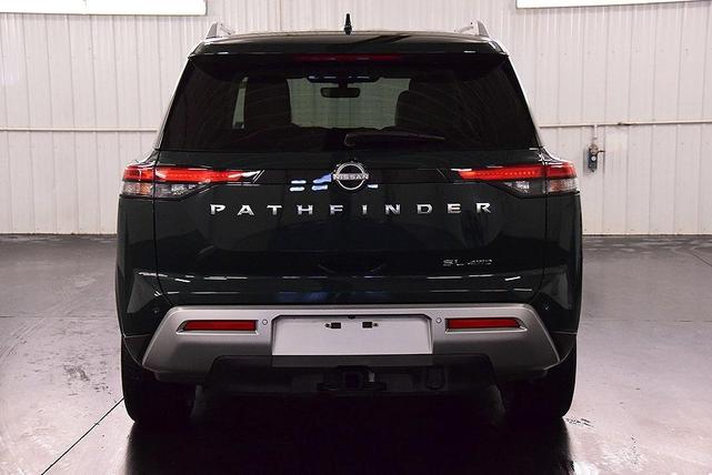 Photo of 2023 Obsidian Green Nissan Pathfinder