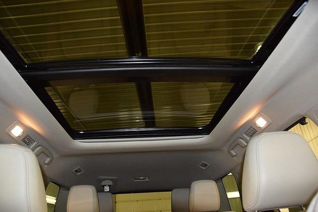 Photo of 2023 Obsidian Green Nissan Pathfinder