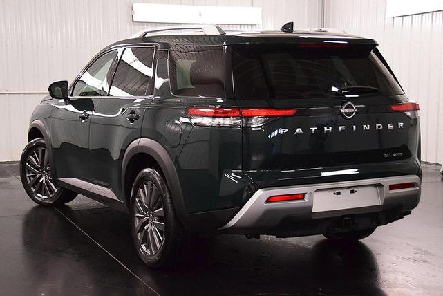 Photo of 2023 Obsidian Green Nissan Pathfinder