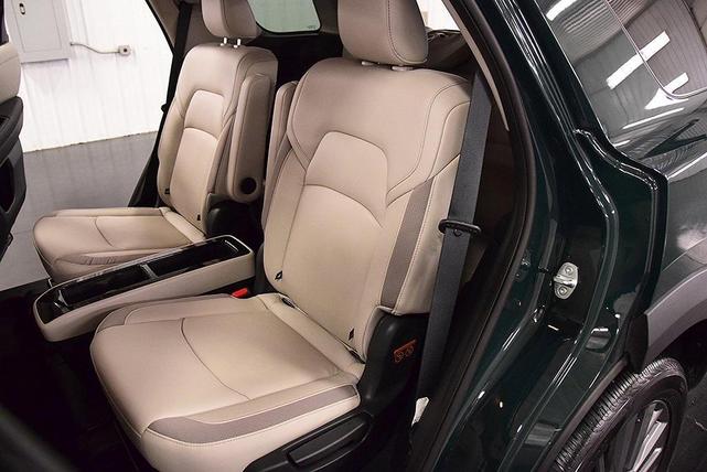 Photo of 2023 Obsidian Green Nissan Pathfinder