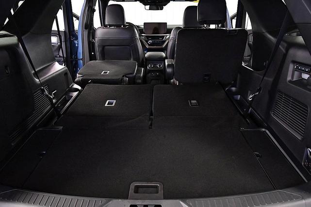 Photo of 2025 Vapor Blue Metallic Ford Explorer