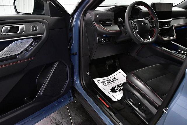 Photo of 2025 Vapor Blue Metallic Ford Explorer