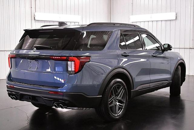 Photo of 2025 Vapor Blue Metallic Ford Explorer