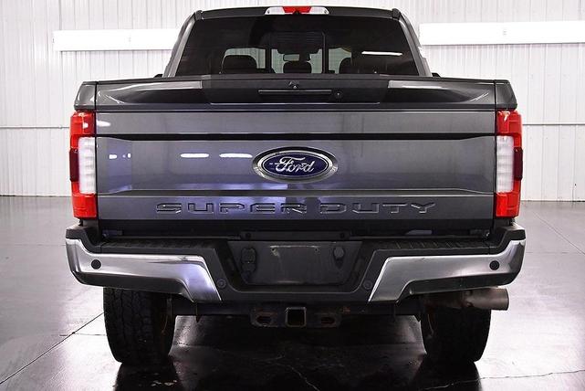 Photo of 2017 Magnetic Metallic Ford F-250