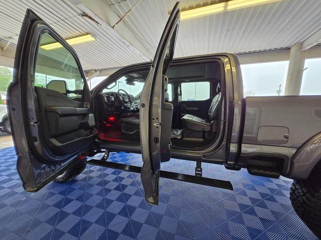 Photo of 2024 Carbonized Gray Metallic Ford F-250