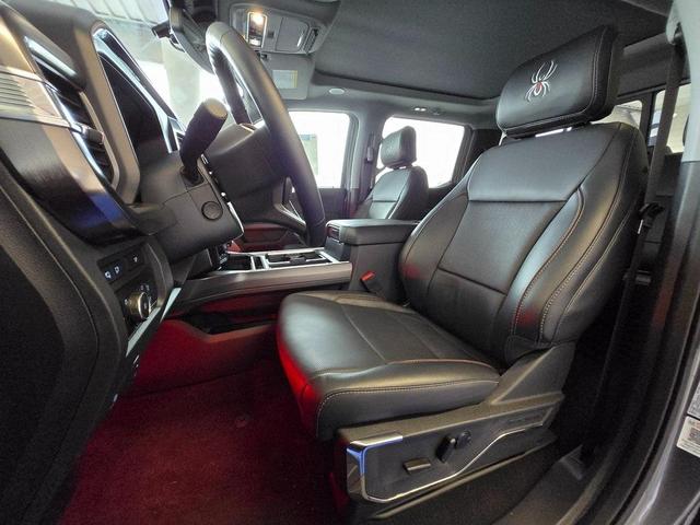 Photo of 2024 Carbonized Gray Metallic Ford F-250