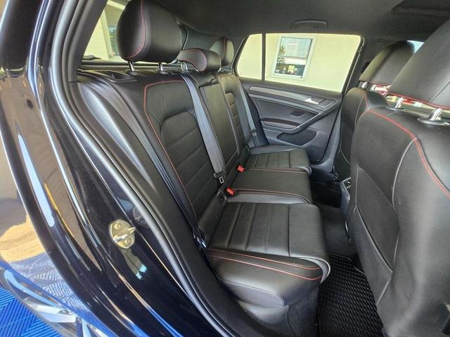 Photo of 2018 Deep Black Pearl Effect Volkswagen Golf GTI