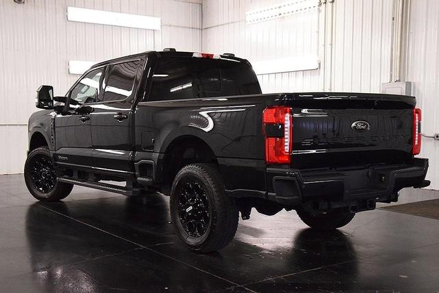 Photo of 2024 Agate Black Metallic Ford F-250