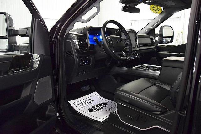 Photo of 2024 Agate Black Metallic Ford F-250