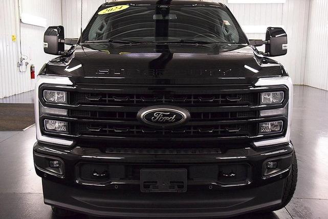 Photo of 2024 Agate Black Metallic Ford F-250