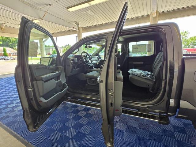 Photo of 2025 Carbonized Gray Metallic Ford F-150