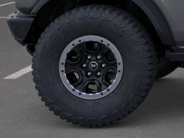 Photo of 2024 Carbonized Gray Metallic Ford Bronco