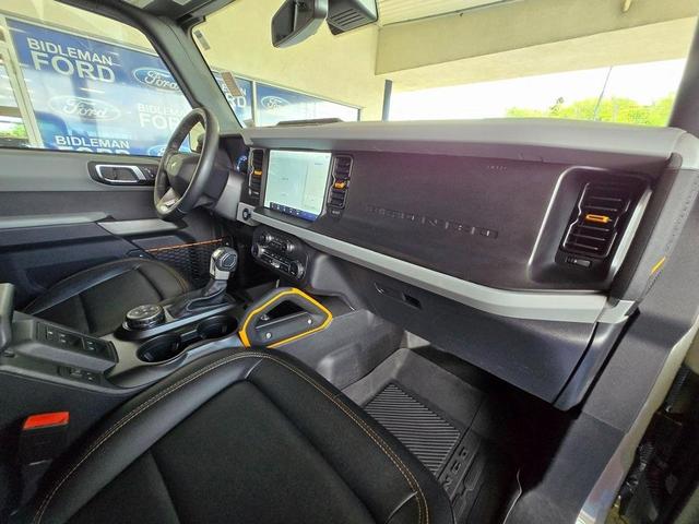 Photo of 2023 Cactus Green / Gray Ford Bronco