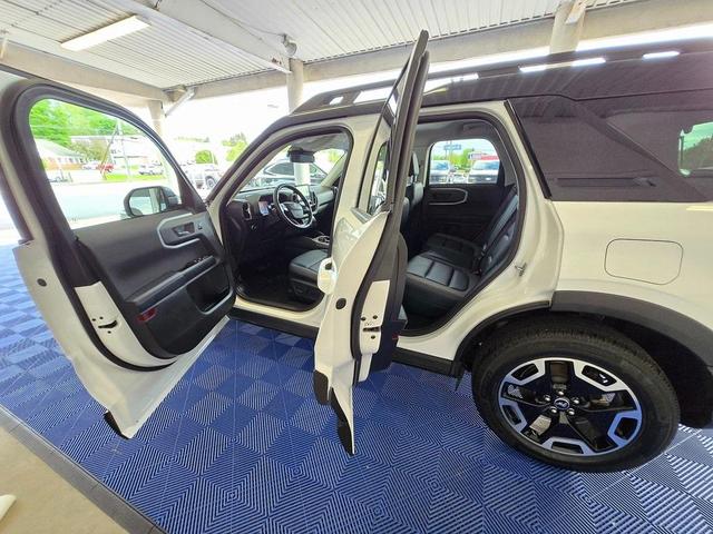 Photo of 2024 Oxford White Ford Bronco Sport