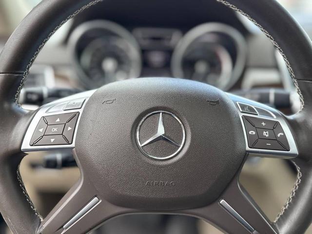 Photo of 2014 Black Mercedes-Benz M-Class