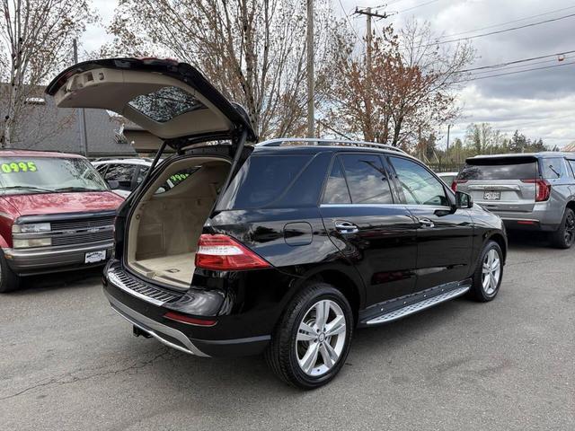 Photo of 2014 Black Mercedes-Benz M-Class