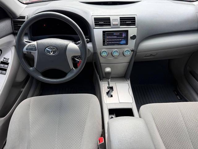 Photo of 2006 Burgundy Toyota Camry