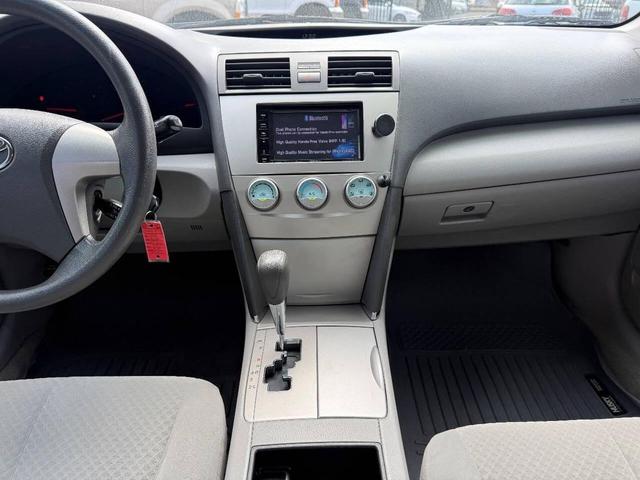 Photo of 2006 Burgundy Toyota Camry
