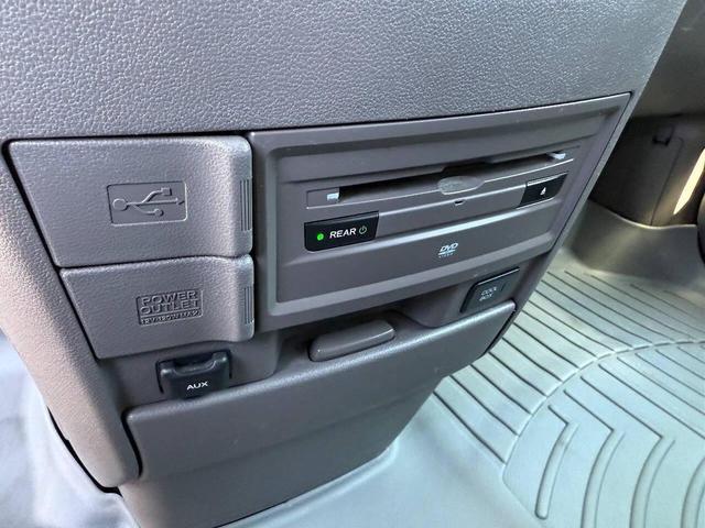 Photo of 2016 Lunar Silver Metallic Honda Odyssey