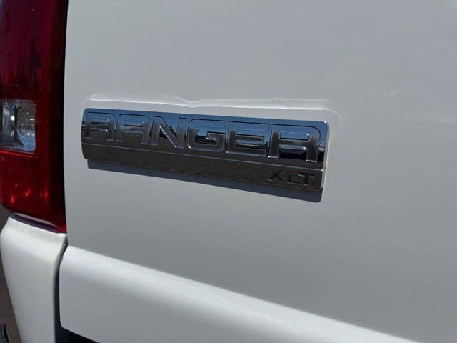 Photo of 2009 Oxford White Clearcoat Ford Ranger
