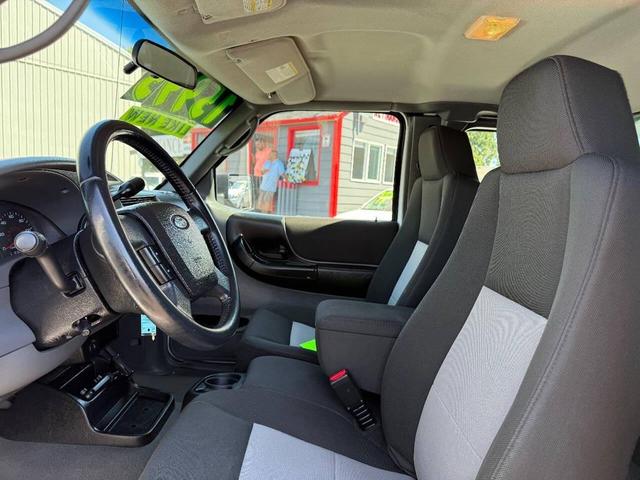 Photo of 2009 Oxford White Clearcoat Ford Ranger