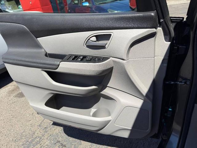 Photo of 2012 Polished Metal Metallic Honda Odyssey
