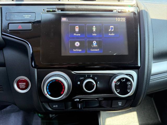 Photo of 2015 Red Honda Fit