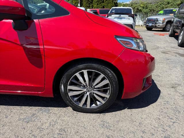 Photo of 2015 Red Honda Fit