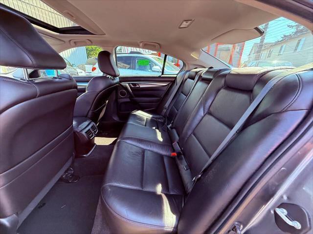 Photo of 2009 Gray Acura TL