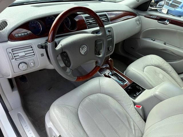 Photo of 2008 White Diamond Tricoat Buick Lucerne