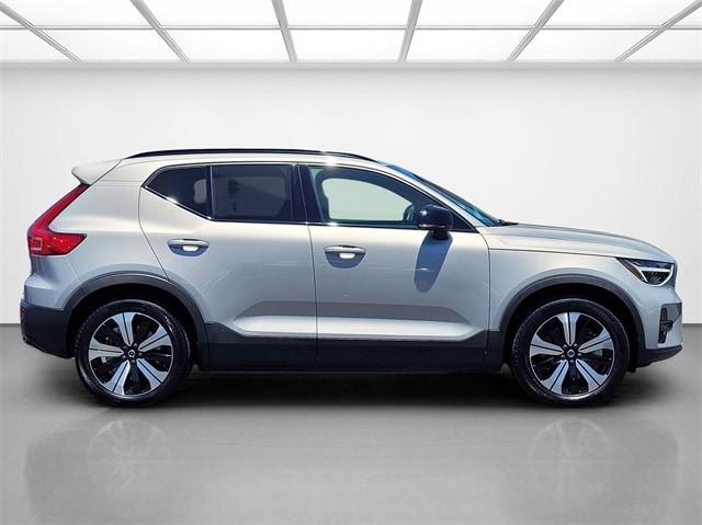 Photo of 2023 Silver Dawn Metallic Volvo XC40 Recharge Pure Electric